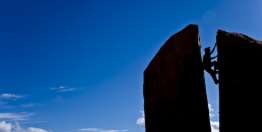 “不可贪恋...并他一切所有的” （出20:17; 申5:21）