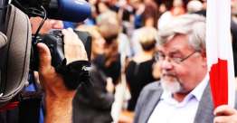 降服在神的大能之下而生活（罗马书13）