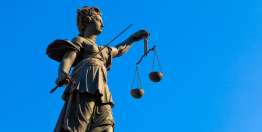 切求寡妇的比喻（路加福音18:1-8）