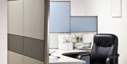 像是为主做工一样（歌罗西书3:17，23）