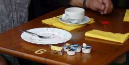 “不可作假见证”（出埃及记20:16）